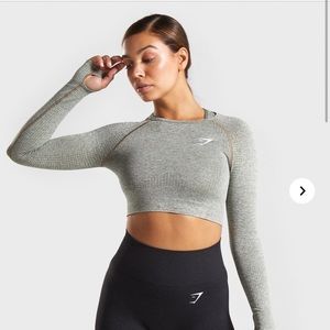 Gym shark crop top